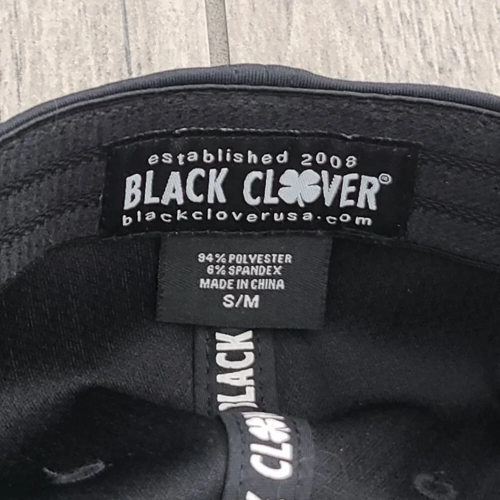 Black Clover Live Lucky Four Leaf Clover Hat S/M NWOT - Picture 7 of 8